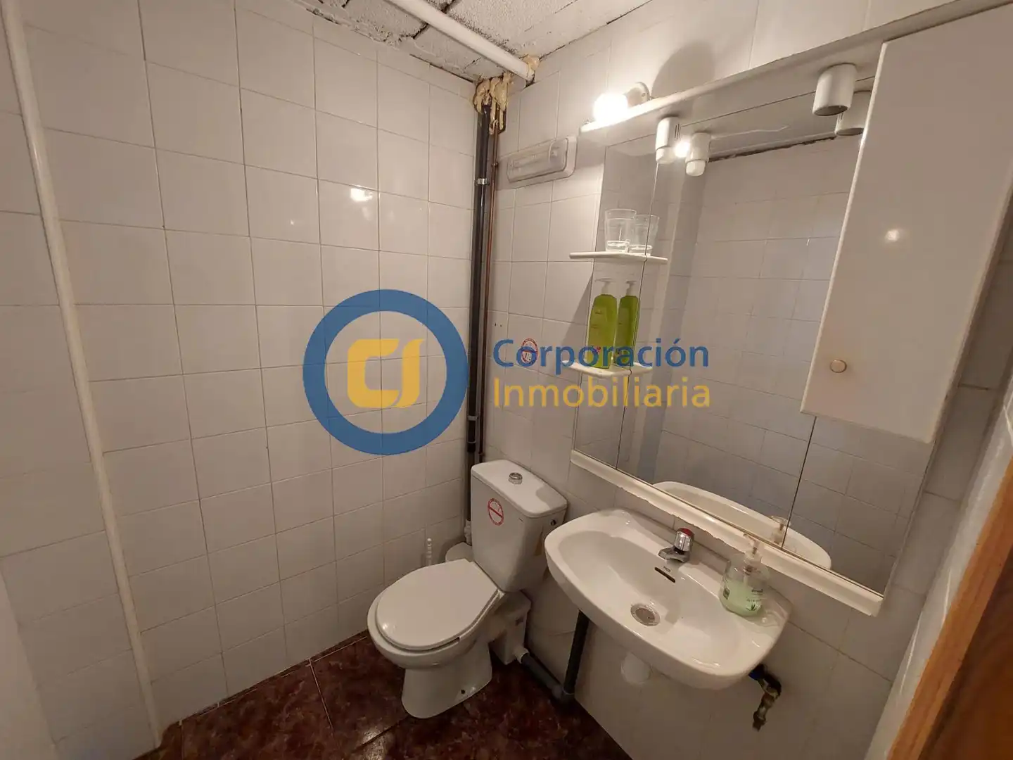 Baño de Local en venta en Lorca con Aire acondicionado