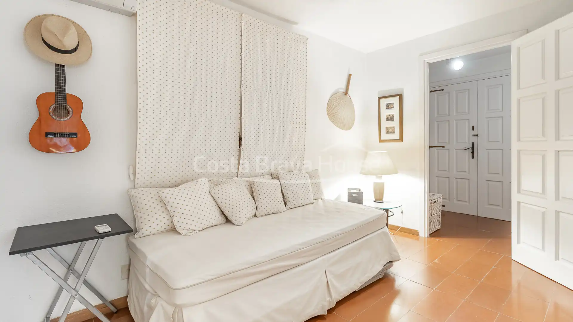 Schlafzimmer von Wohnungen zum Verkauf in Begur mit Klimaanlage, Parkett und Abstellraum