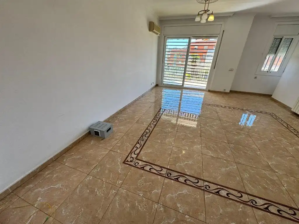 Appartamento con terrazza in vendita a Avinguda de l'Eramprunyà, imagen 4