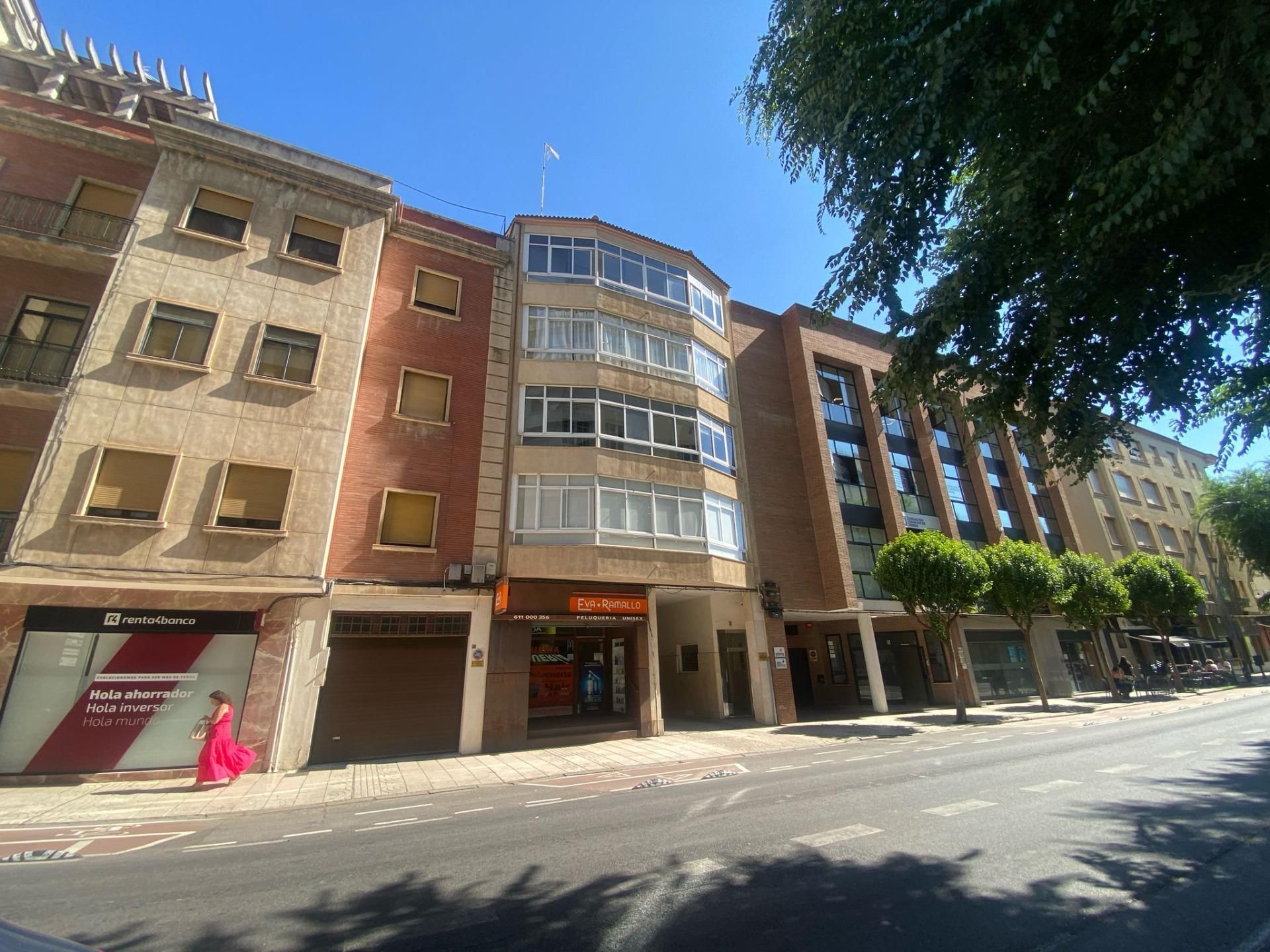 Vista exterior de Pis en venda en Badajoz Capital amb Aire condicionat, Terrassa i Traster
