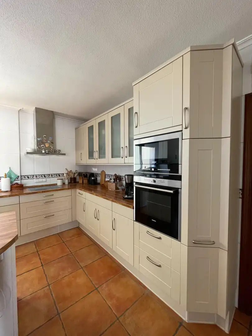 Kitchen of Houses for sale in L'Alfàs del Pi  with Air Conditioner, Heating and Private garden