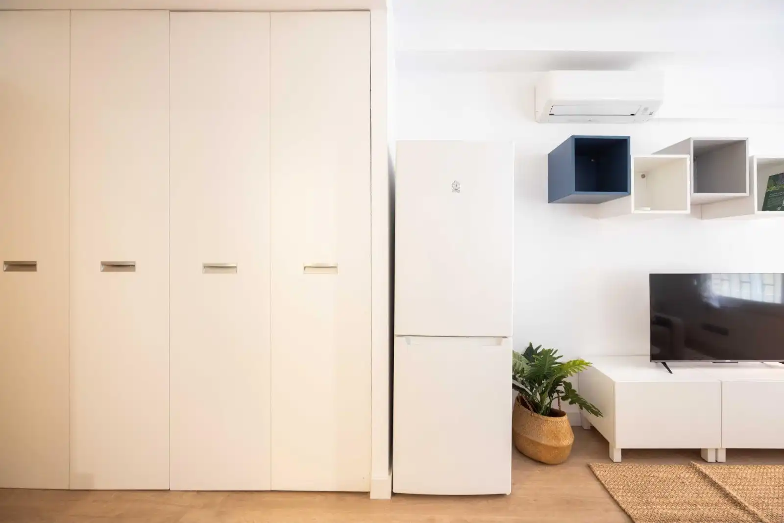 Cocina de Piso de alquiler en Barcelona con Aire acondicionado, Calefacción y Parquet