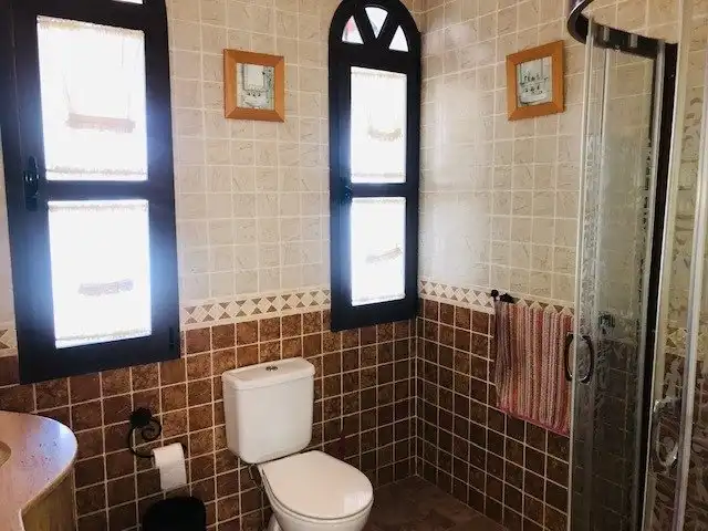 Bany de Casa o xalet de lloguer en Chiclana de la Frontera amb Calefacció, Jardí privat i Terrassa