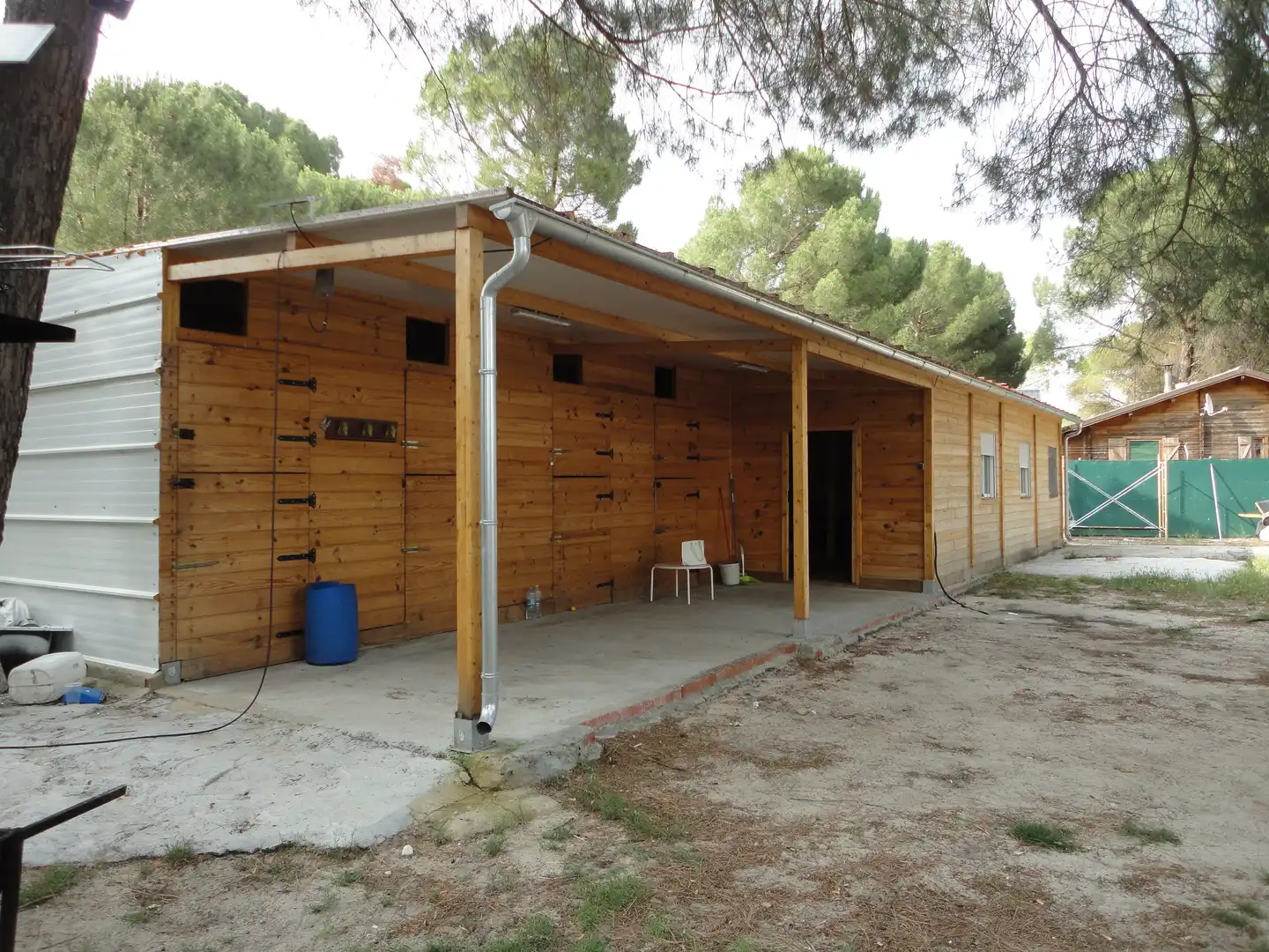 Vista exterior de Casa o xalet en venda en Traspinedo amb Jardí privat, Terrassa i Traster