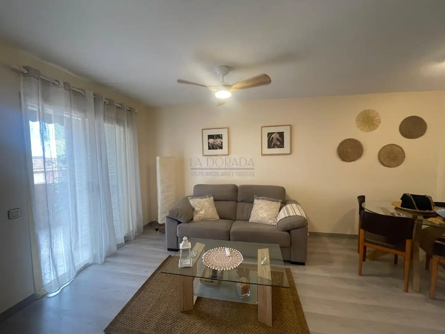Sala de estar de Apartamento en venta en Cambrils con Amueblado, Balcón y Piscina comunitaria