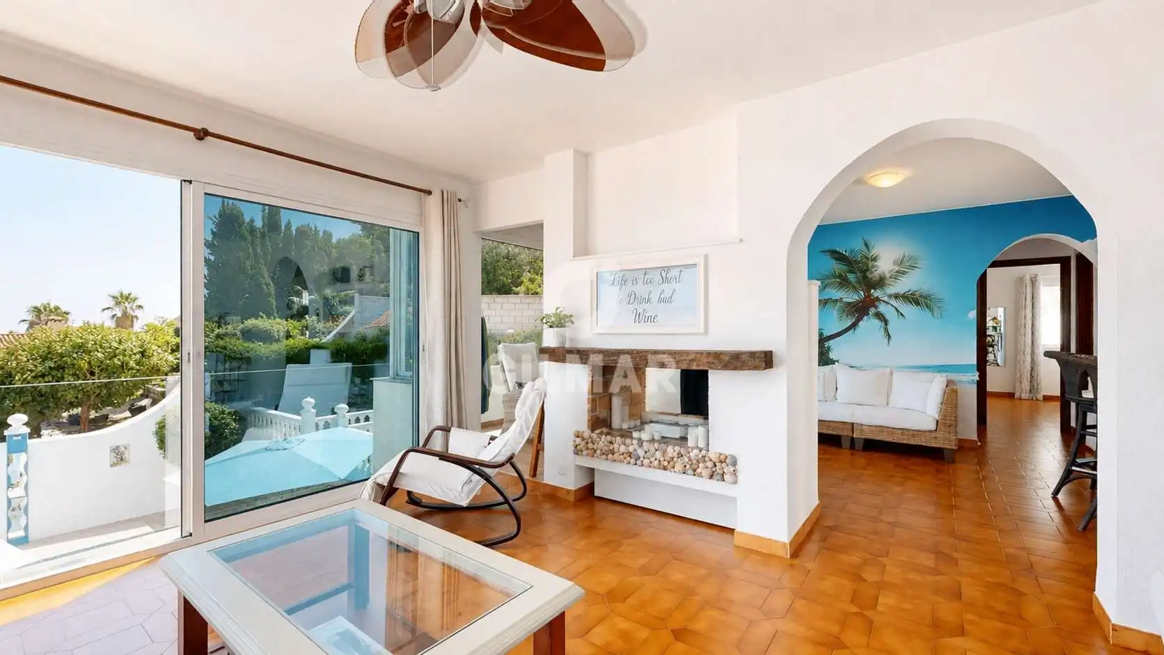 Sala d'estar de Casa o xalet en venda en Benalmádena amb Calefacció, Jardí privat i Piscina