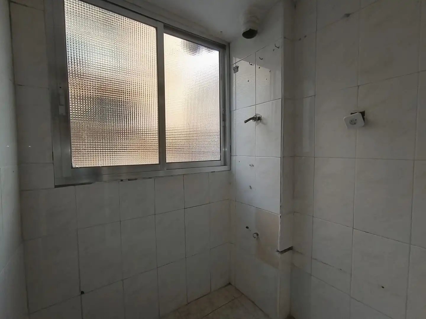 Bany de Pis en venda en Córdoba amb Terrassa i Traster