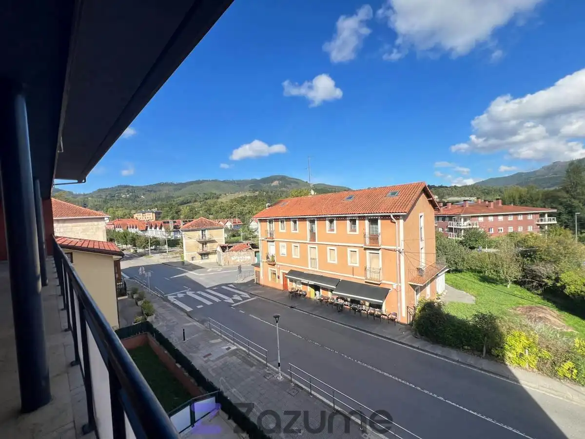 Vista exterior de Piso de alquiler en Sopuerta, Bizkaia