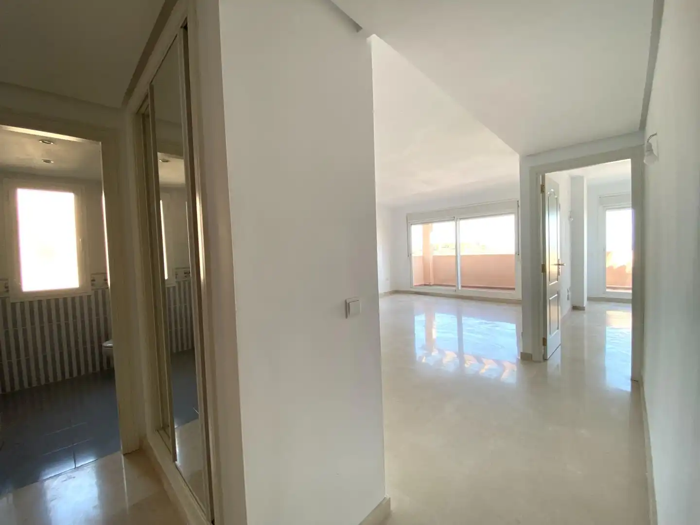 Piso en venta en Mijas con Aire acondicionado, Terraza y Piscina comunitaria