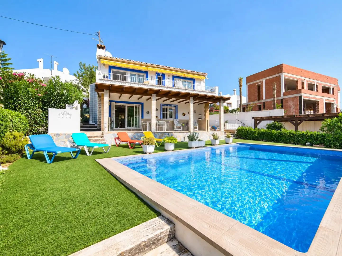 Detached house with terrace for sale in La Caleta - La Calalga -  Les Bassetes