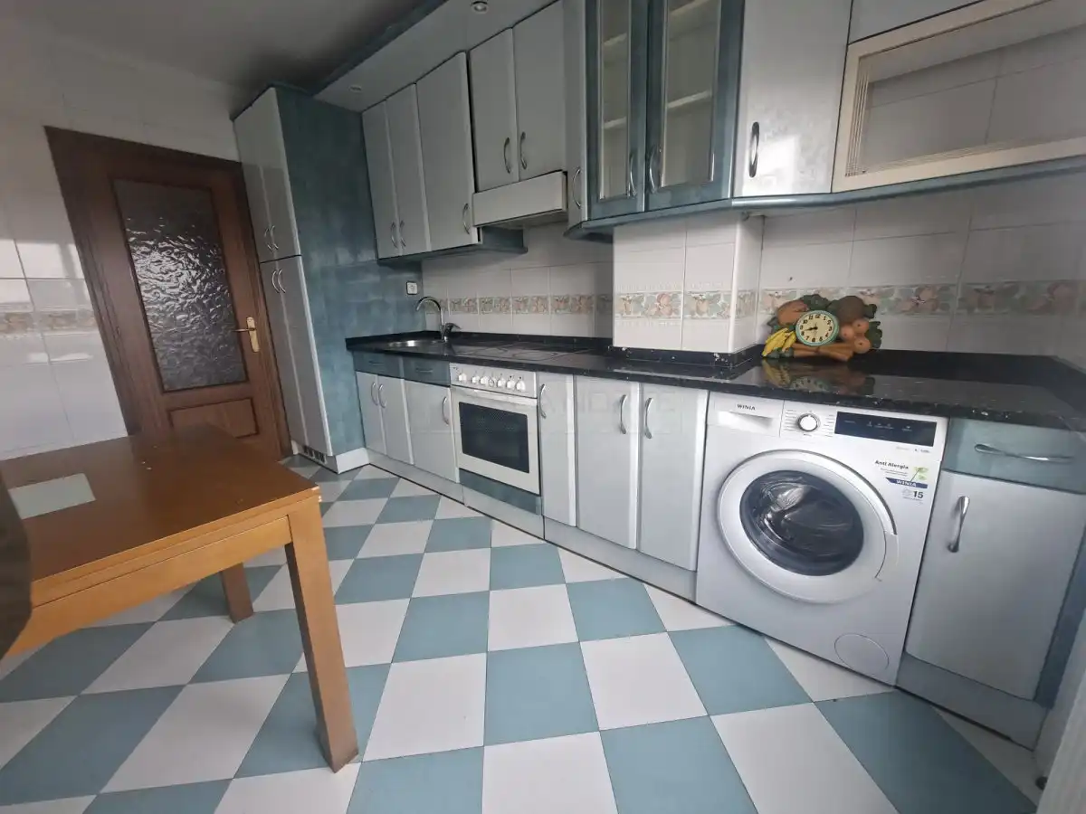 Kitchen of Flat for sale in Vitoria - Gasteiz  with Heating, Parquet flooring and Storage room