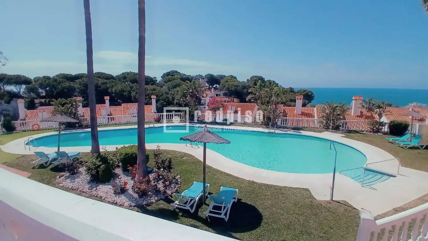 Schwimmbecken von Maisonette zum Verkauf in Benalmádena mit Klimaanlage, Heizung und Terrasse