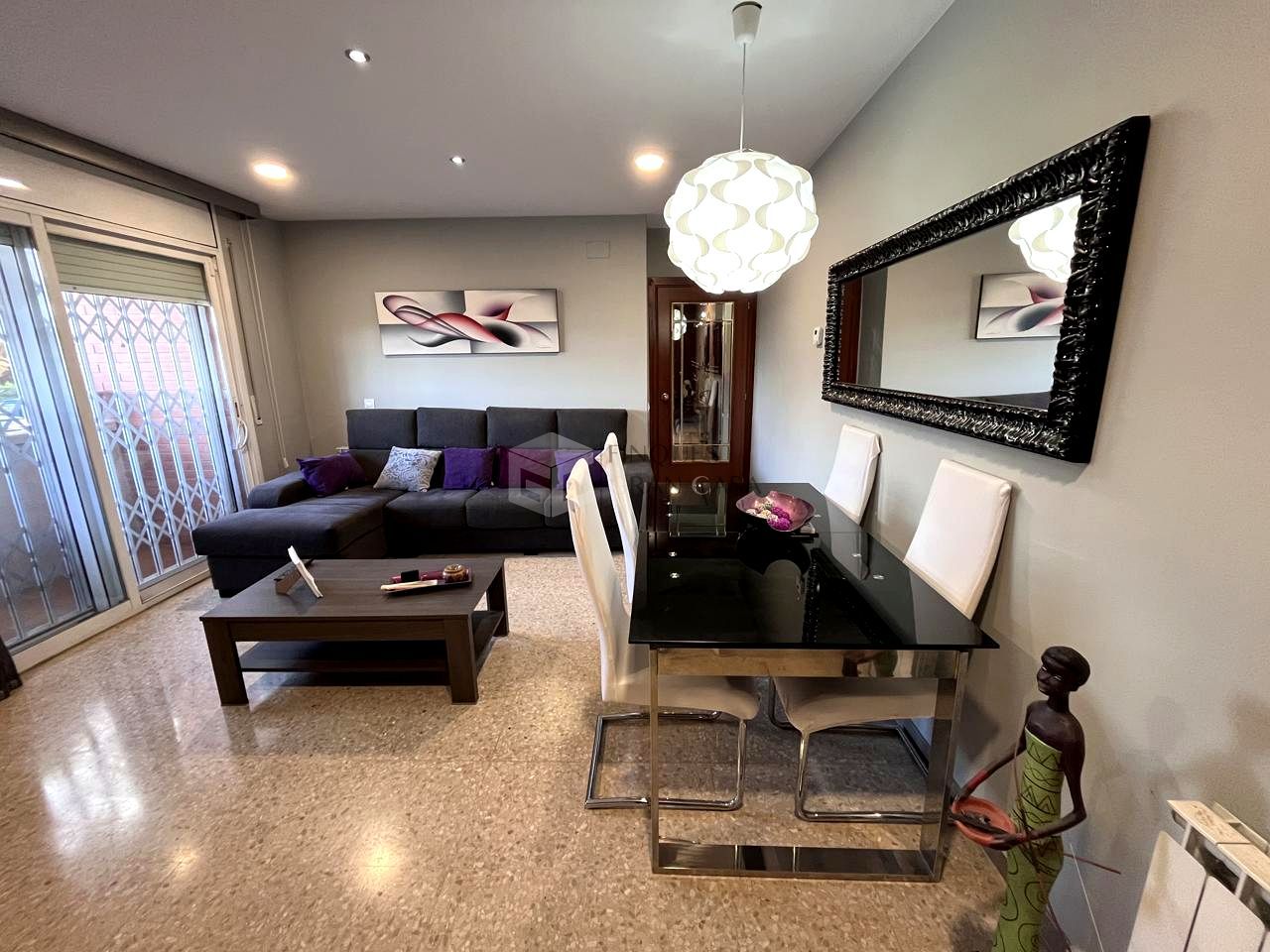 Erdgeschoss zum Verkauf