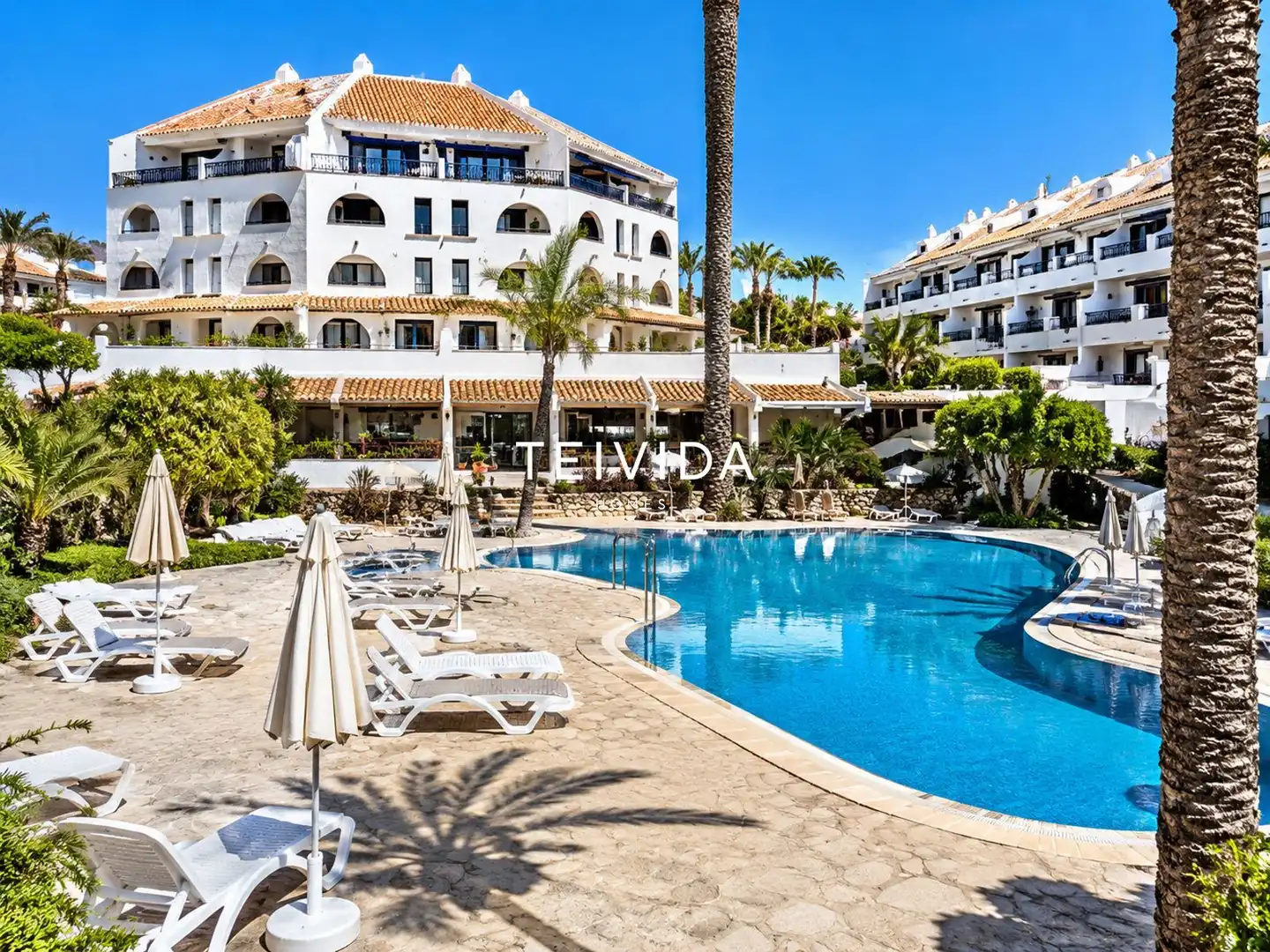Maison mitoyenne avec piscine à vendre à Av. Rafael Puig Lluvina