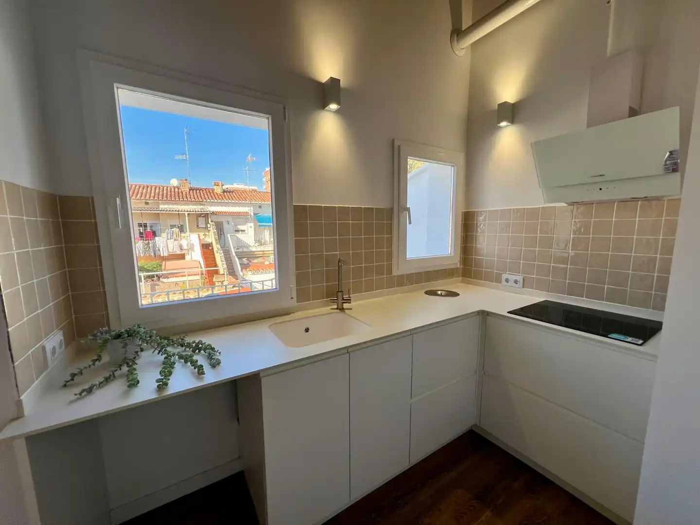 Cocina de Piso de alquiler en Sagunto / Sagunt con Aire acondicionado, Amueblado y Horno