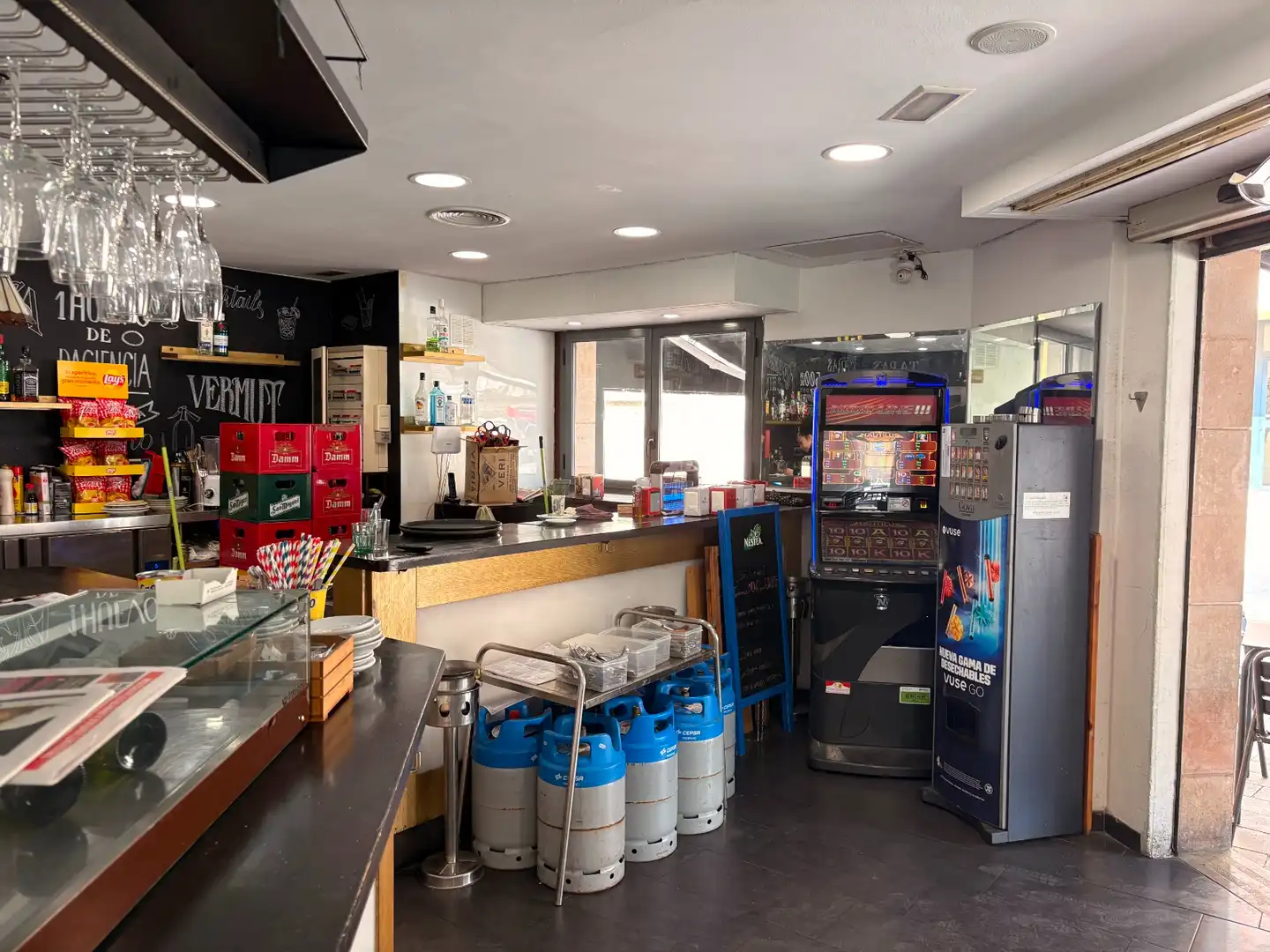 Commercial properties for transfer in Rubí  with Air Conditioner, Terrace and Furnished
