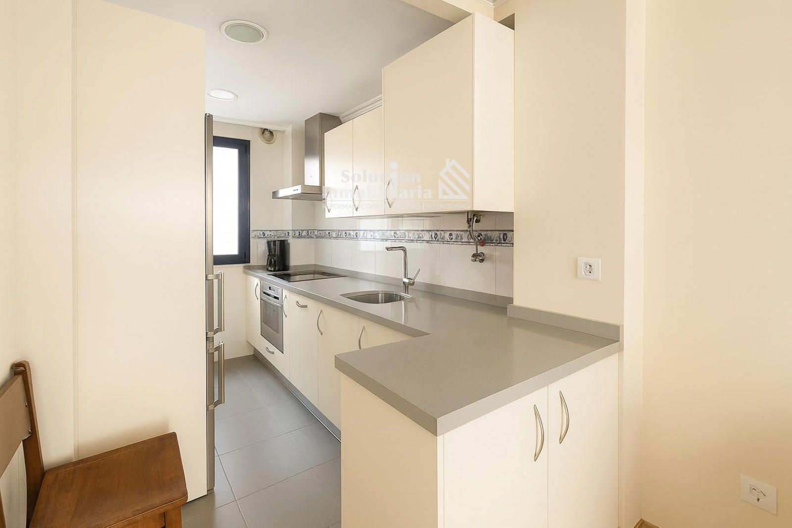 Kitchen of Flat for sale in Salamanca Capital  with Heating and Furnished