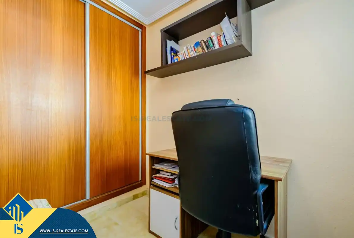 Habitación de Dúplex en venta en Torrevieja con Aire acondicionado, Calefacción y Terraza