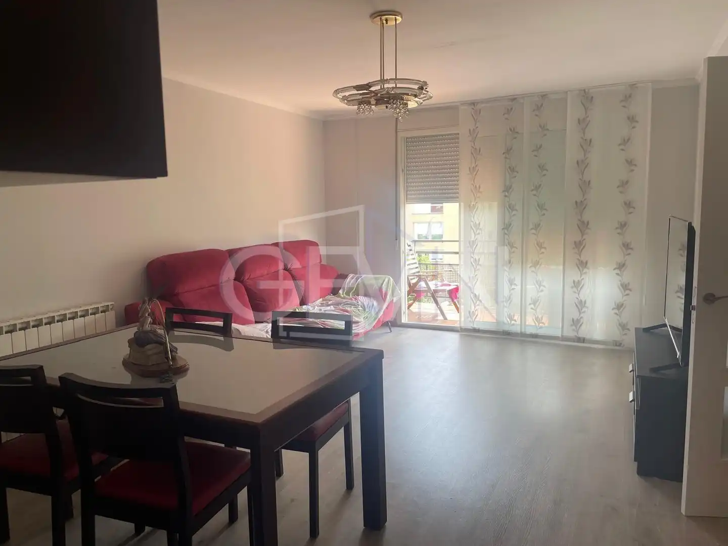 Sala d'estar de Pis en venda en Santa Perpètua de Mogoda amb Aire condicionat, Calefacció i Parquet