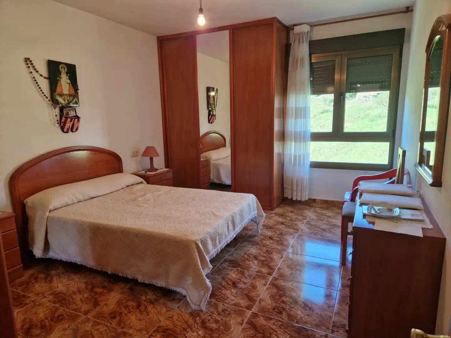 Habitación de Casa o chalet en venta en Illas con Calefacción y Trastero