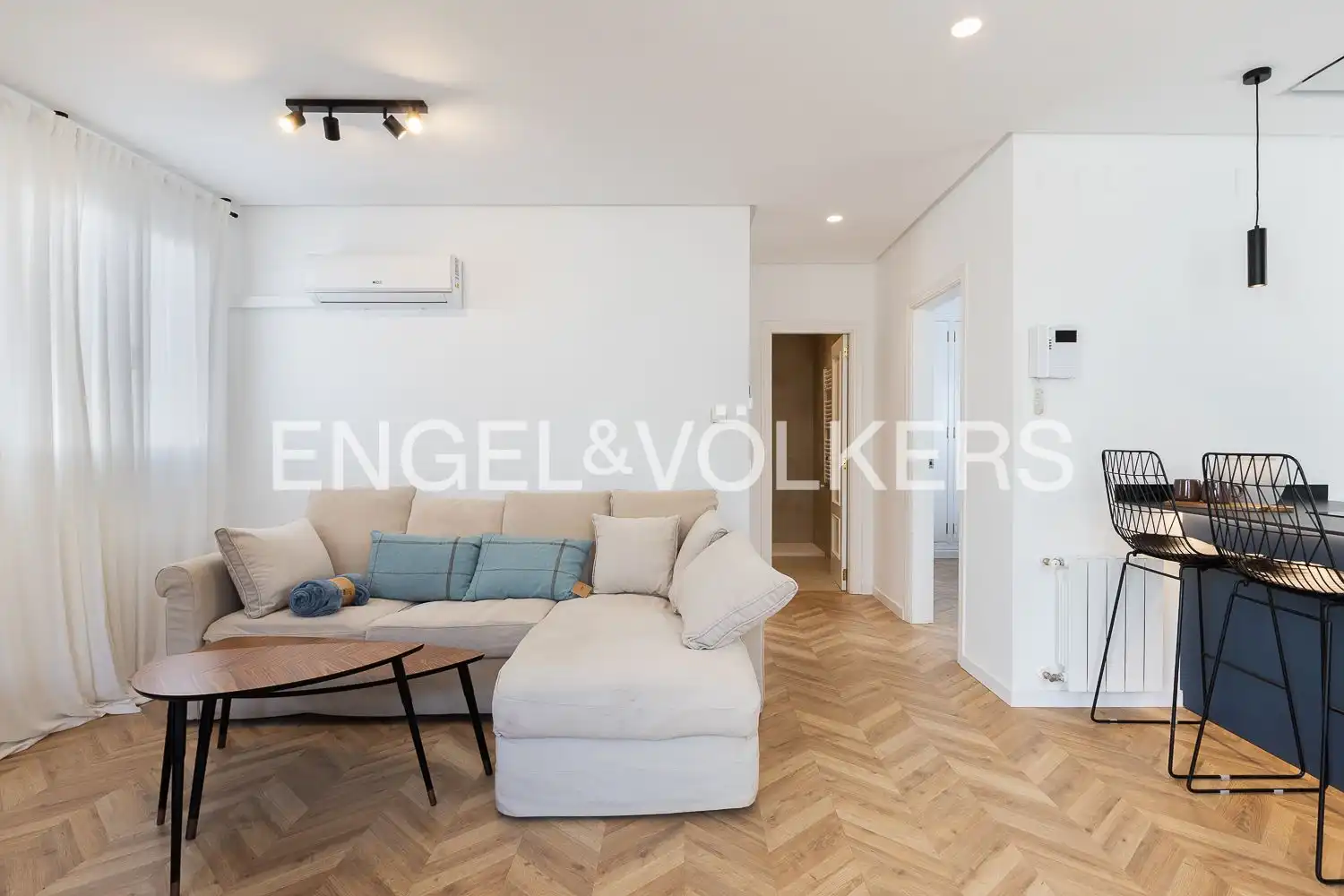 Living room of Attic for rent in Valencia  with Air Conditioner, Heating and Terrace