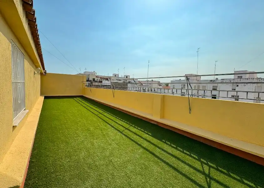 Terrasse von Maisonette zur Miete in Castellón de la Plana / Castelló de la Plana mit Klimaanlage, Heizung und Terrasse