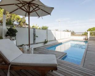 Swimming pool of Apartment to share in Sagunto / Sagunt  with Air Conditioner and Terrace