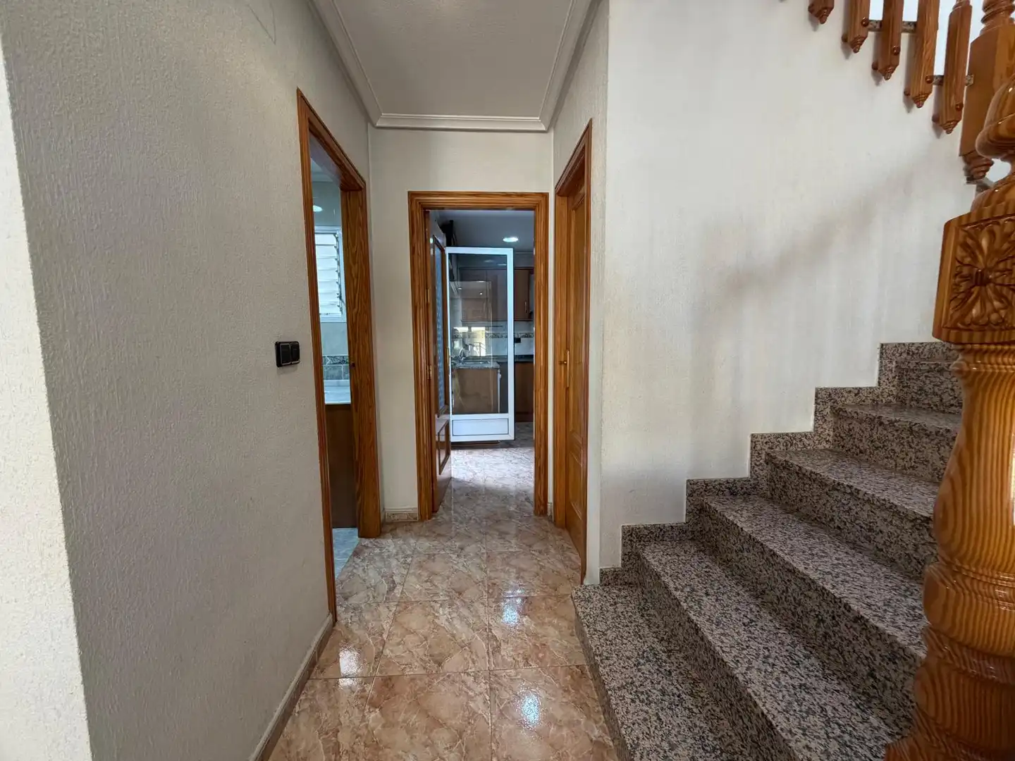 Houses for sale in Catral  with Air Conditioner, Terrace and Furnished