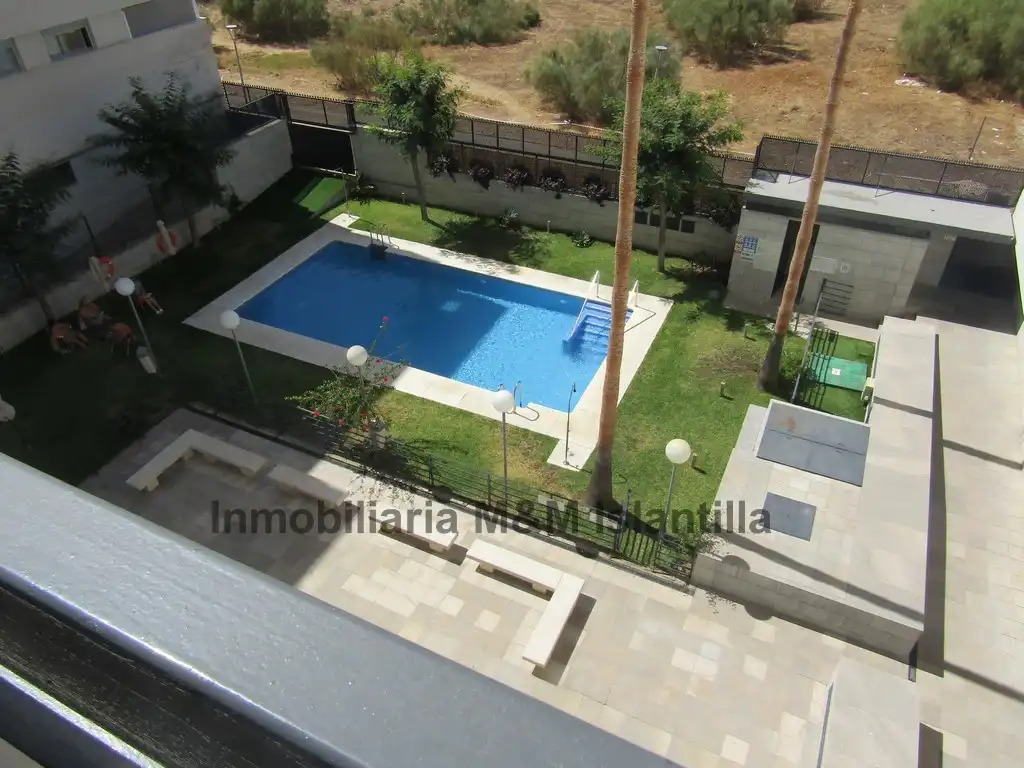 Piscina de Piso en venta en Isla Cristina con Terraza, Horno y Lavadora