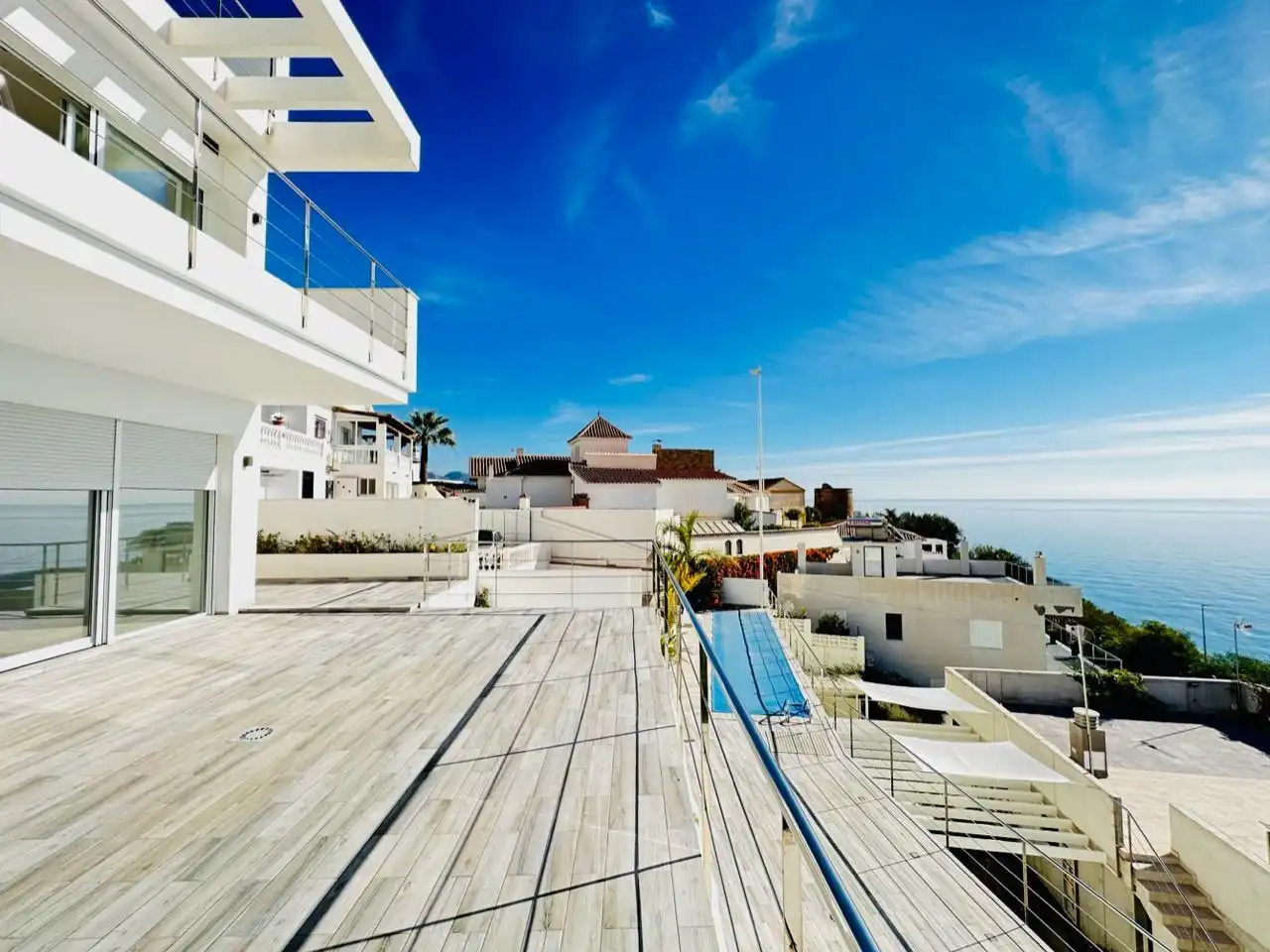 Terrassa de Casa o xalet en venda en Nerja amb Aire condicionat, Jardí privat i Traster