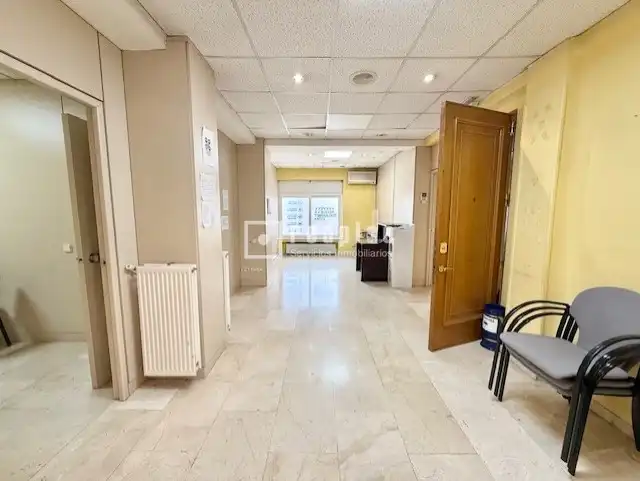 Büro zum Verkauf in Madrid mit Klimaanlage, Heizung und Terrasse