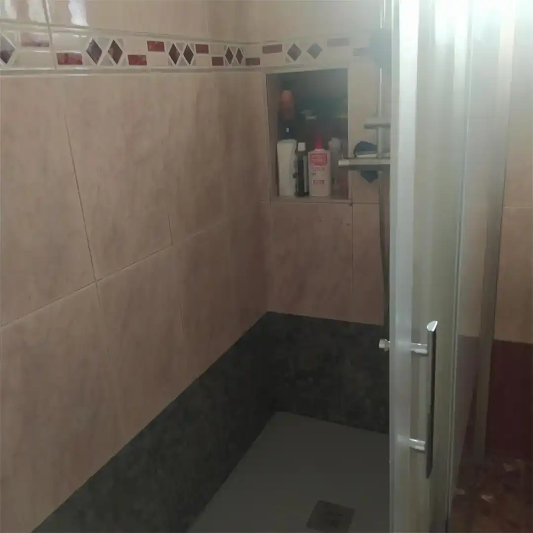 Baño de Piso en venta en El Cuervo de Sevilla con Aire acondicionado, Horno y Lavadora