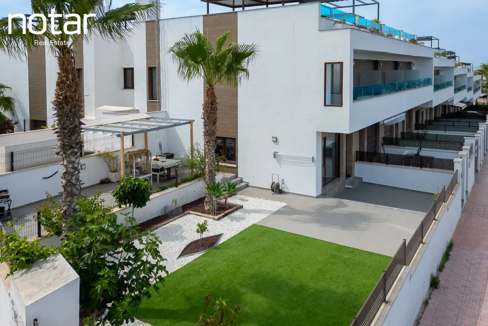 Casa a schiera con piscina in vendita a N/A