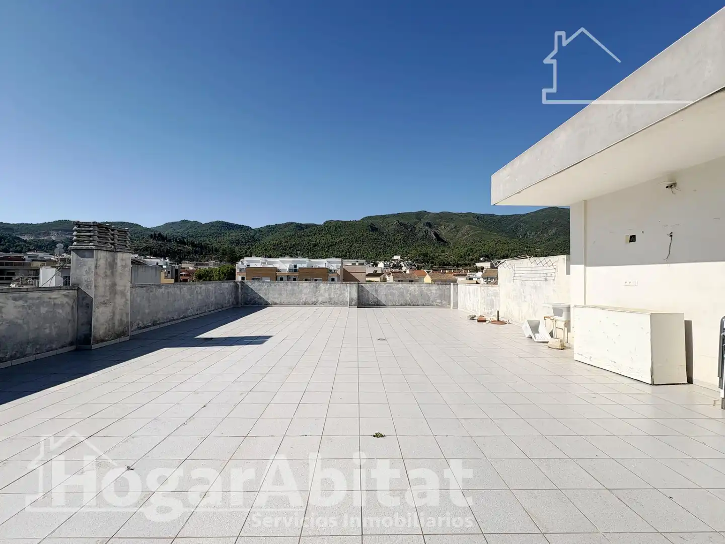 Terrassa de Àtic en venda en Vilallonga / Villalonga amb Terrassa, Balcó i Piscina comunitària