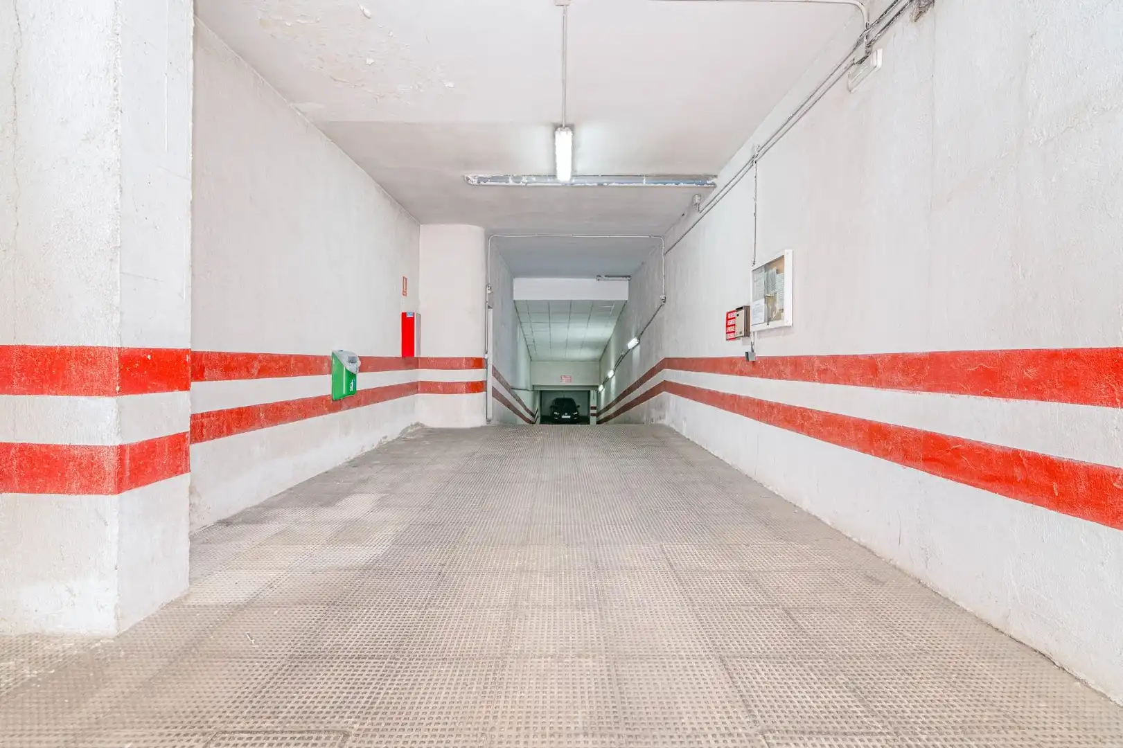 Parking of Garage for sale in Granada