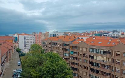 Vista exterior de Pis en venda en Santander amb Calefacció, Parquet i Traster