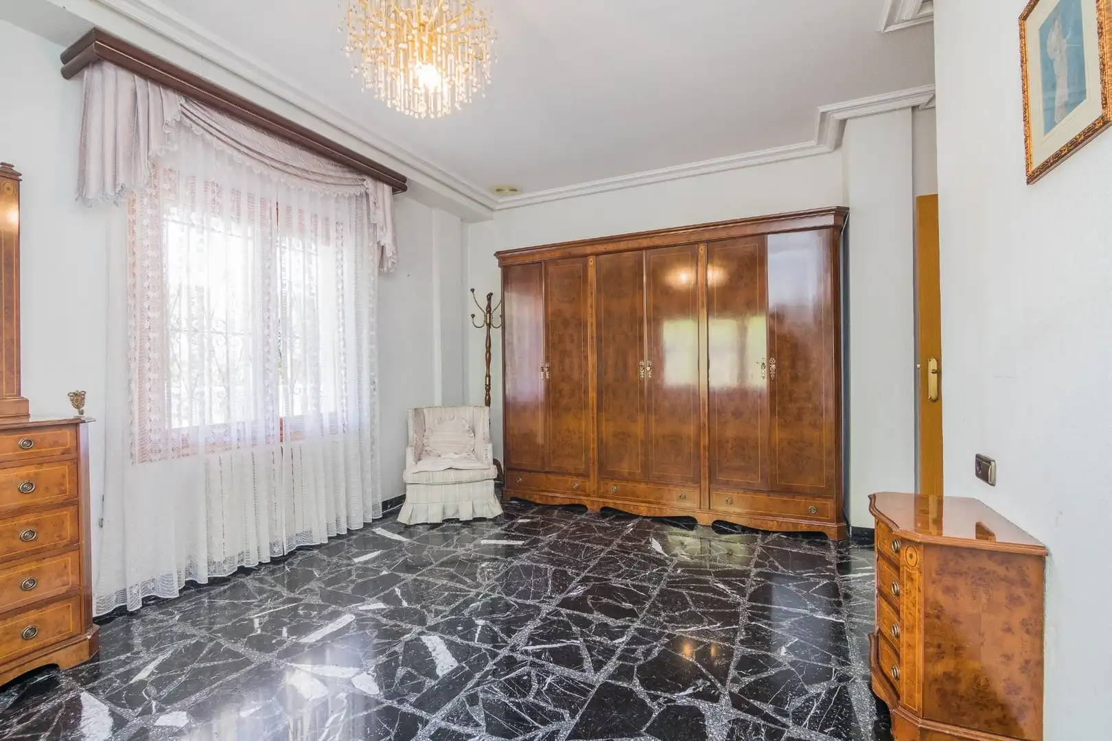 Dormitori de Casa o xalet en venda en Elche / Elx amb Jardí privat, Terrassa i Piscina