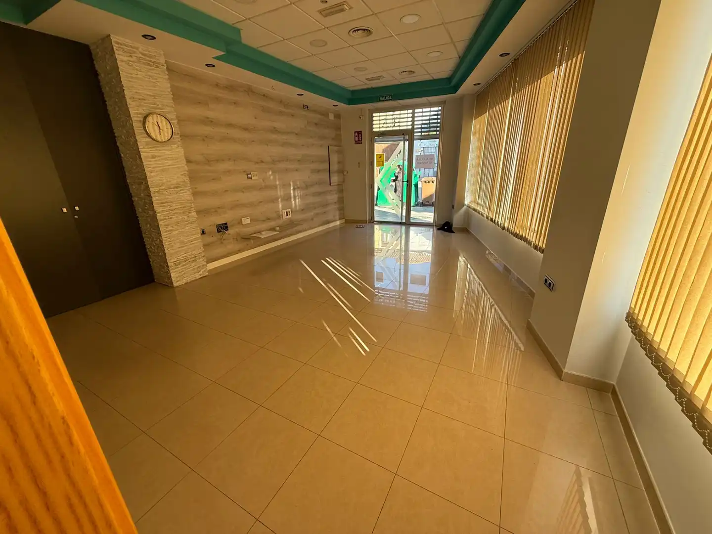 Business premises to rent in Avenida de Andalucía