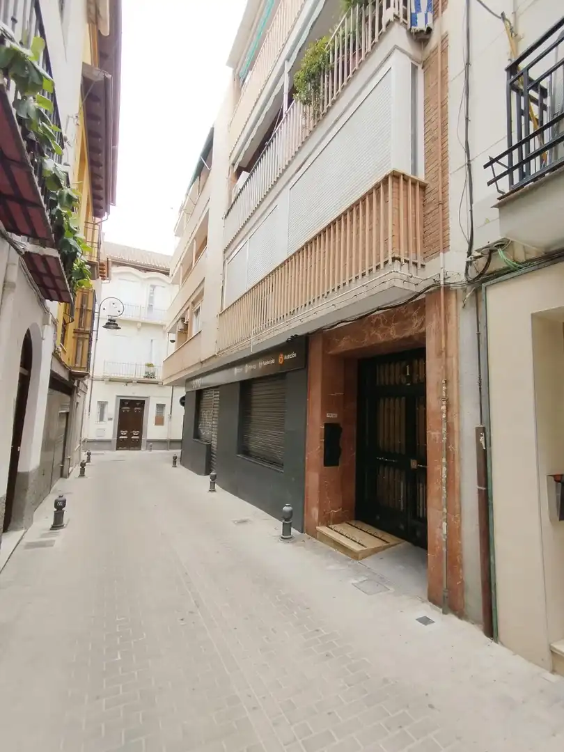 Flat for rent in Granada  with Air Conditioner, Heating and Furnished