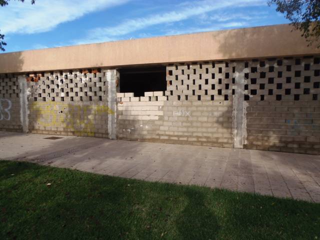 Local comercial en Alquiler en Maria Auxiliadora - Barriada de Llera