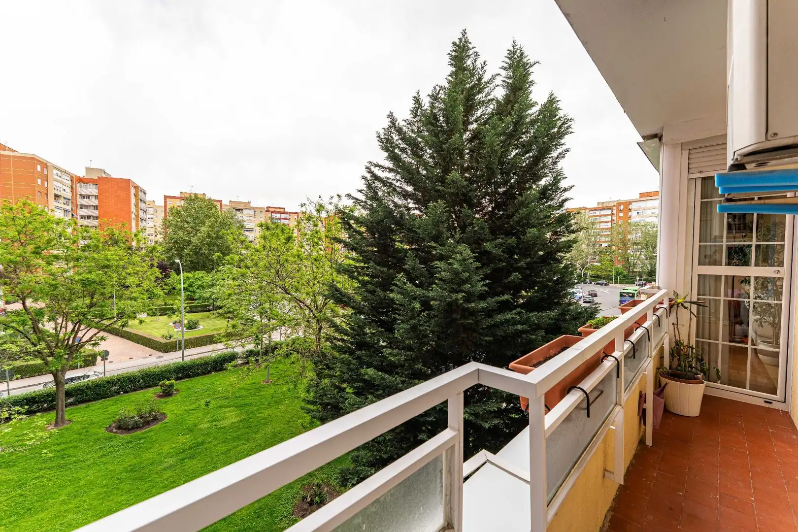 Terrasse von Wohnung zum Verkauf in Fuenlabrada mit Klimaanlage, Heizung und Terrasse