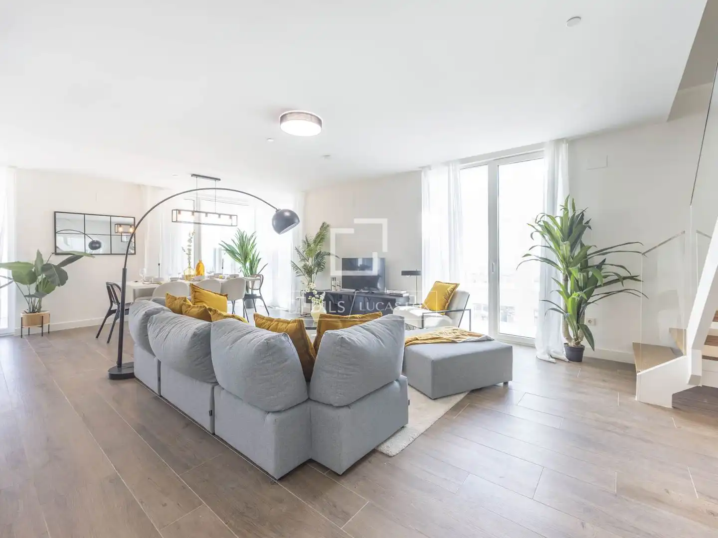 Wohnzimmer von Dachboden zum Verkauf in Valencia mit Klimaanlage, Heizung und Terrasse