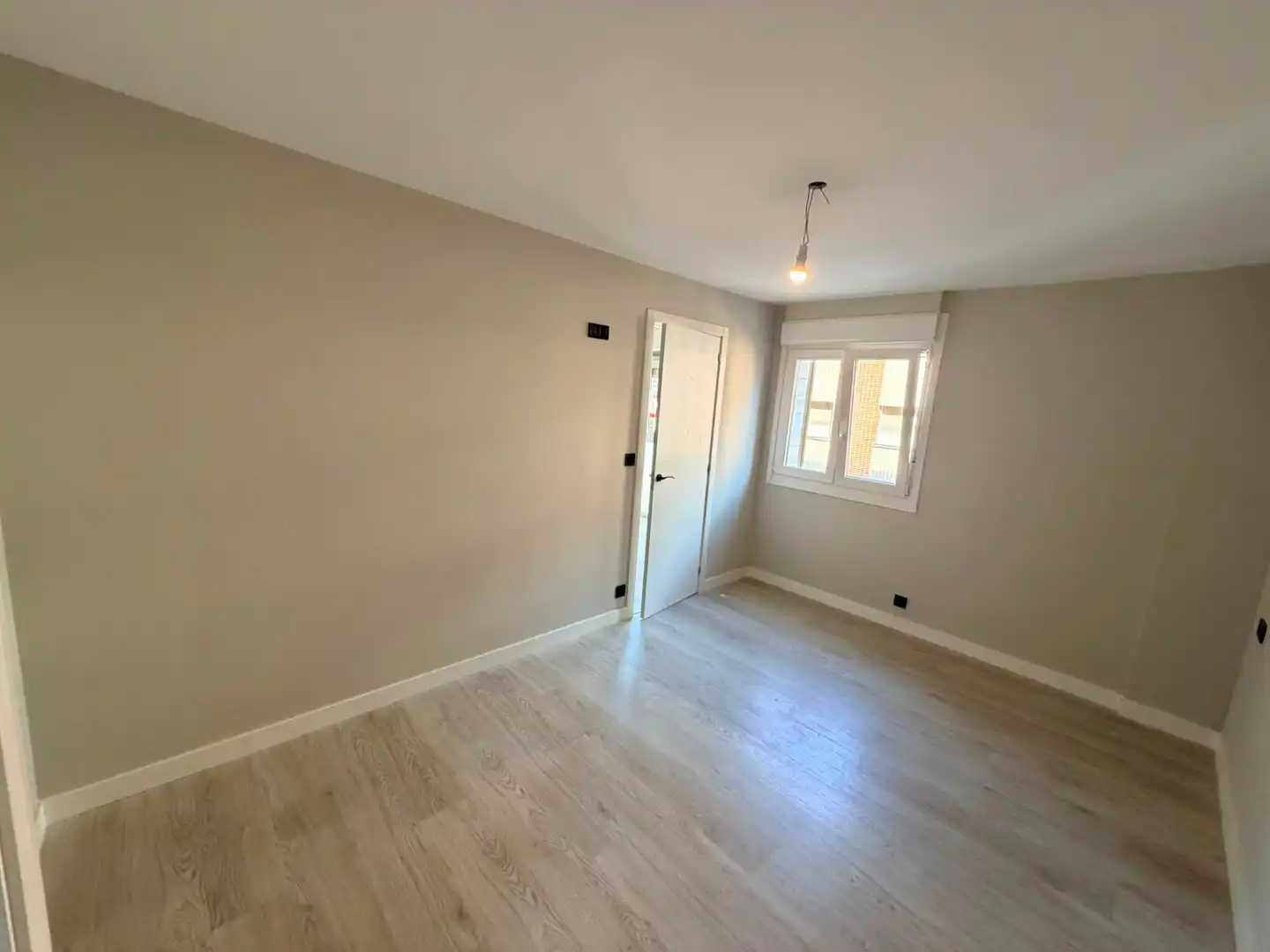 Habitación de Piso en venta en Barakaldo  con Horno y Lavadora