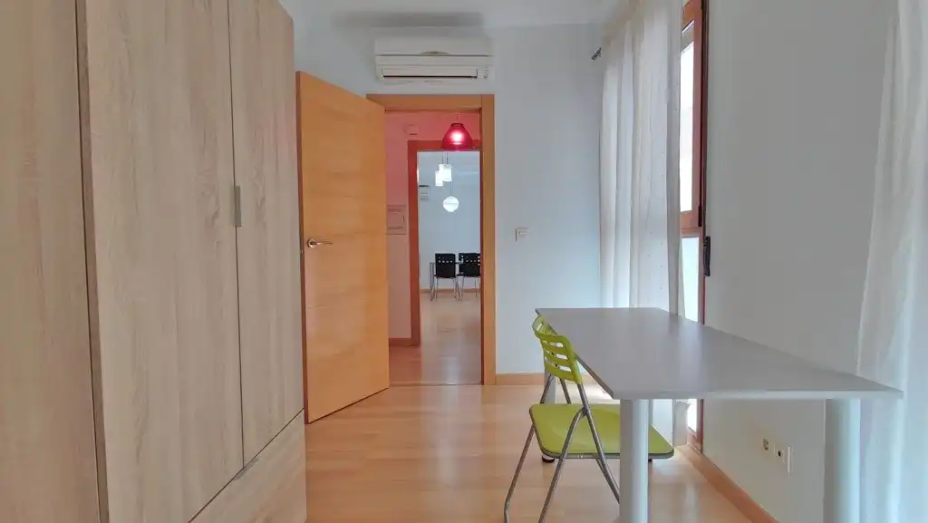 Bedroom of Flat for rent in Granada  with Air Conditioner, Heating and Furnished