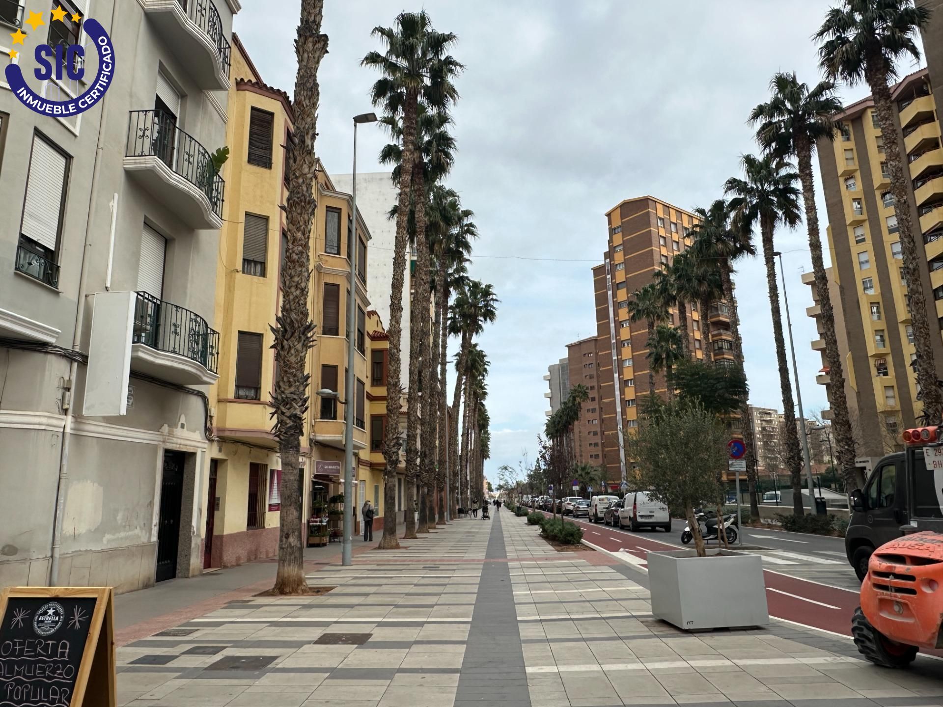 Vista exterior de Casa o xalet en venda en Castellón de la Plana / Castelló de la Plana amb Aire condicionat i Terrassa