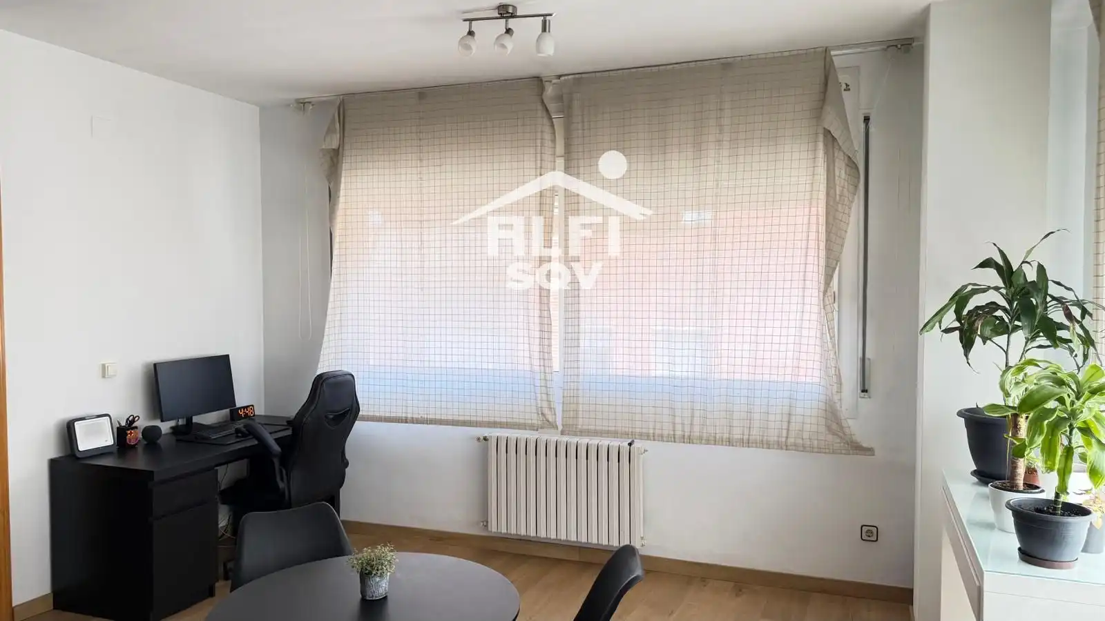 Sala d'estar de Pis en venda en Sant Quirze del Vallès amb Calefacció
