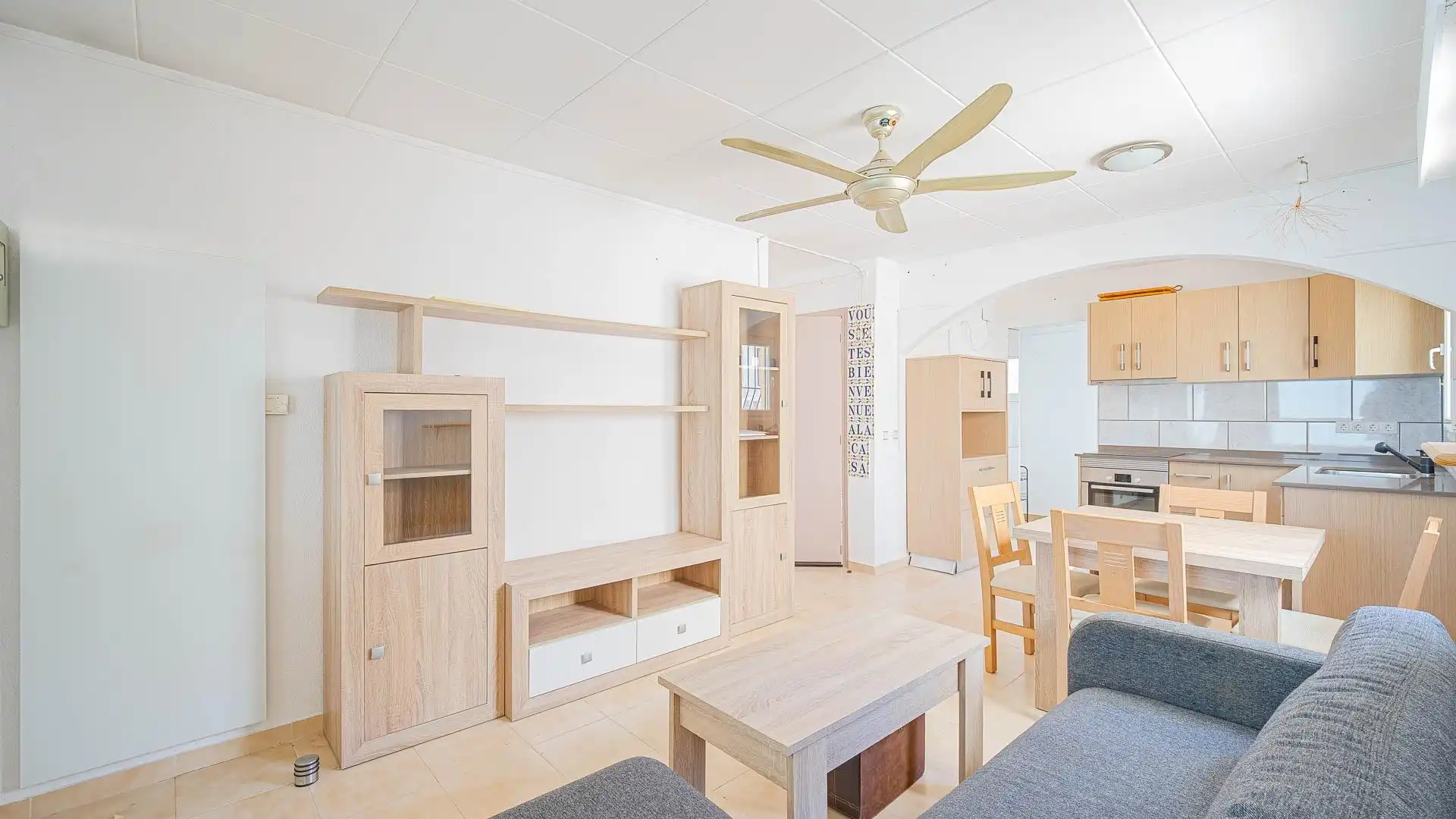 Sala de estar de Casa o chalet en venta en Orihuela con Jardín privado, Amueblado y Piscina comunitaria