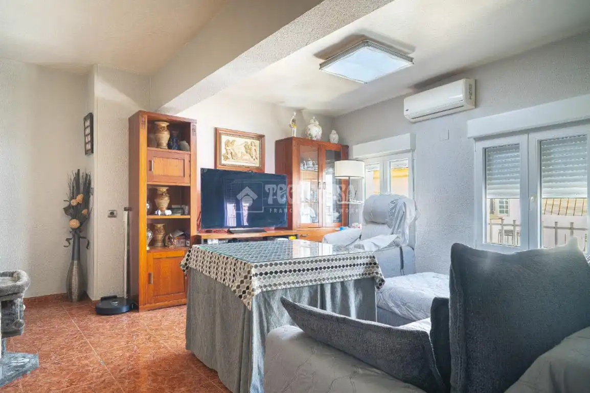 Sala de estar de Piso en venta en Salobreña con Aire acondicionado