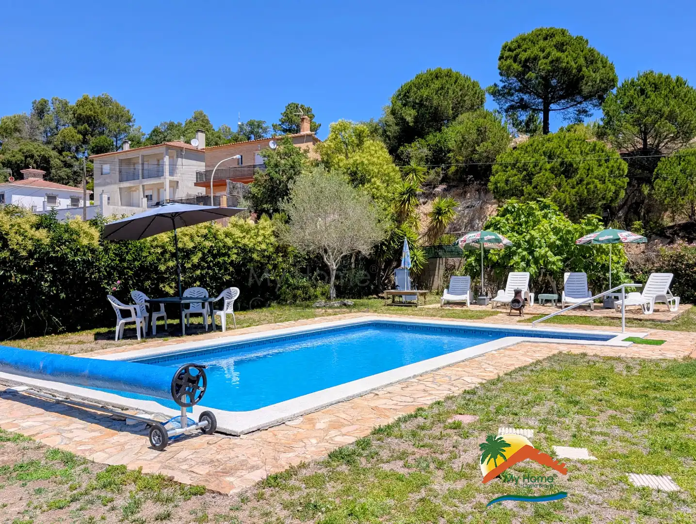 Schwimmbecken von Haus oder Chalet zum Verkauf in Lloret de Mar mit Heizung, Privatgarten und Terrasse