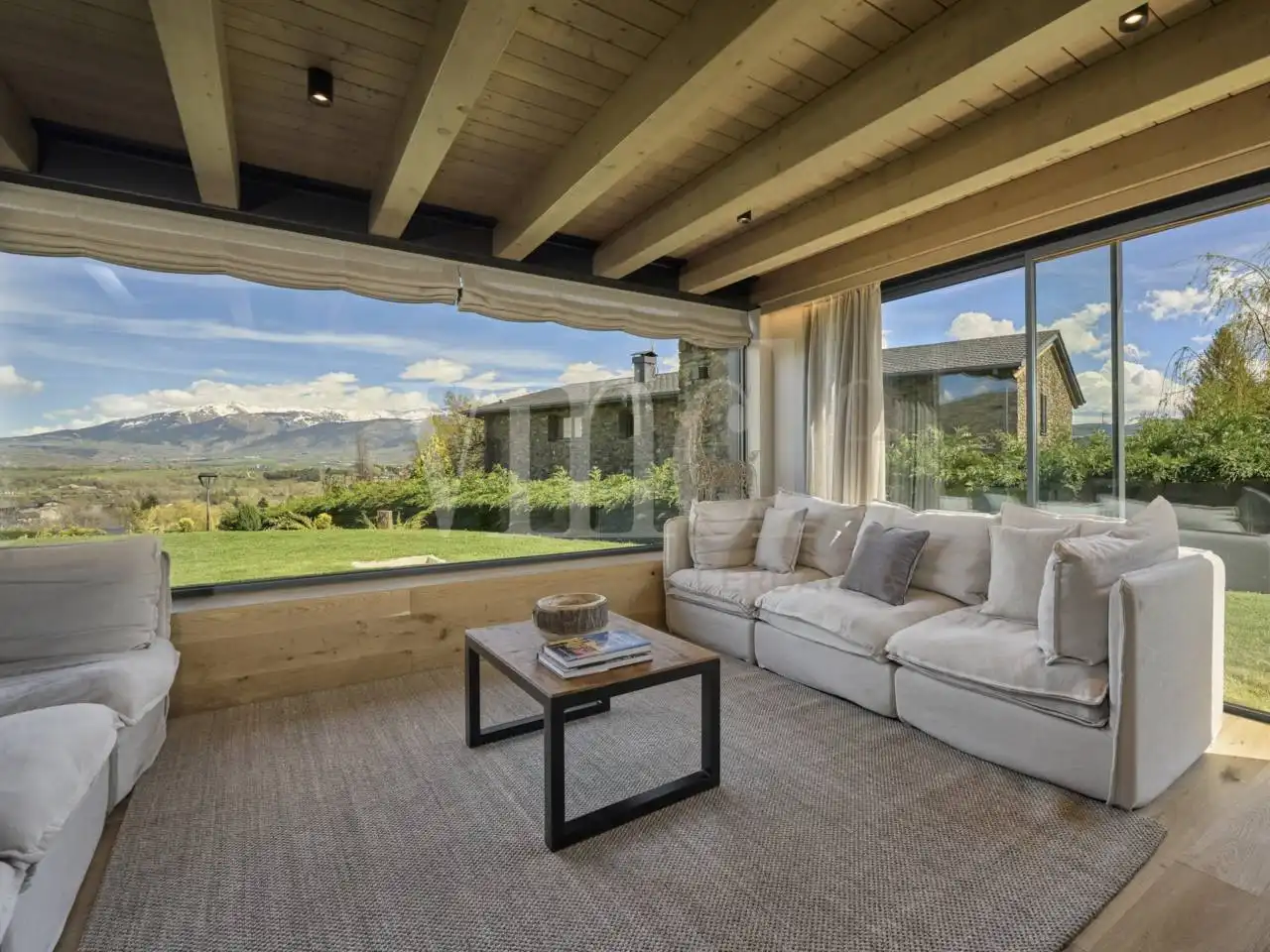 Living room of Houses for sale in Guils de Cerdanya  with Heating, Private garden and Parquet flooring